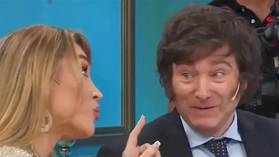Corría para llegar a horario a su trabajo, pero los vecinos lo confundieron con un ladrón y casi lo linchan