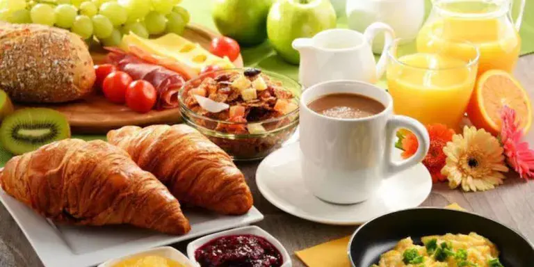 Cuál es el mejor horario para desayunar