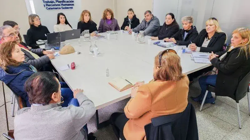 ¿Cuánto pidieron de aumento los gremios docentes?