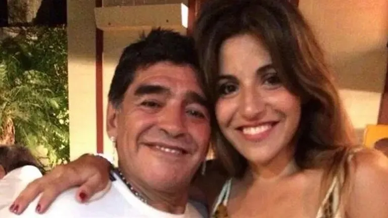 Cuatro miembros de una familia siria murieron tras ser alcanzada por un ataque con misiles