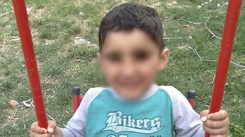 Cuatro sujetos detenidos en El Jumeal con cuchillos y droga