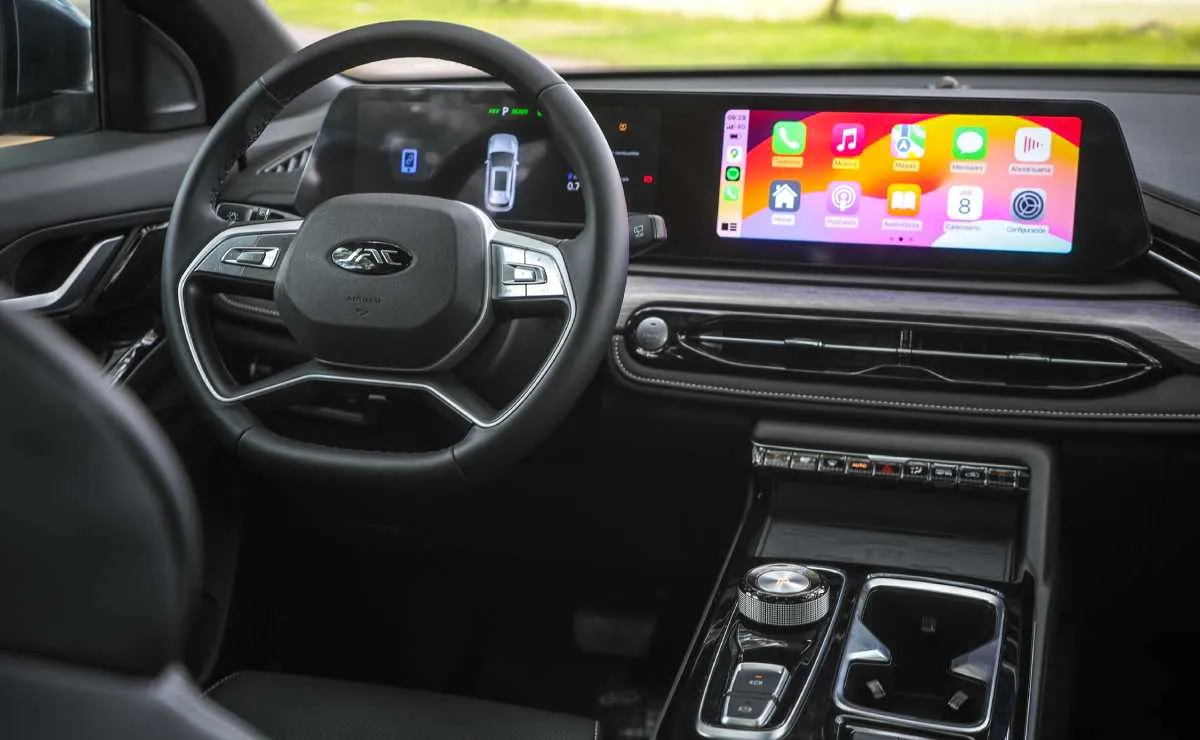 Cuesta 33.900 dólares y tiene 310 CV: el SUV híbrido que busca complicar al Ford Territory