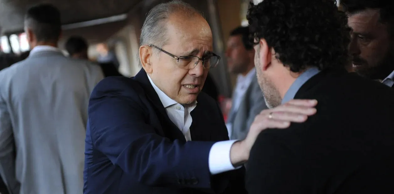 De granjero a millonario: halló un diamante mientras araba un terreno