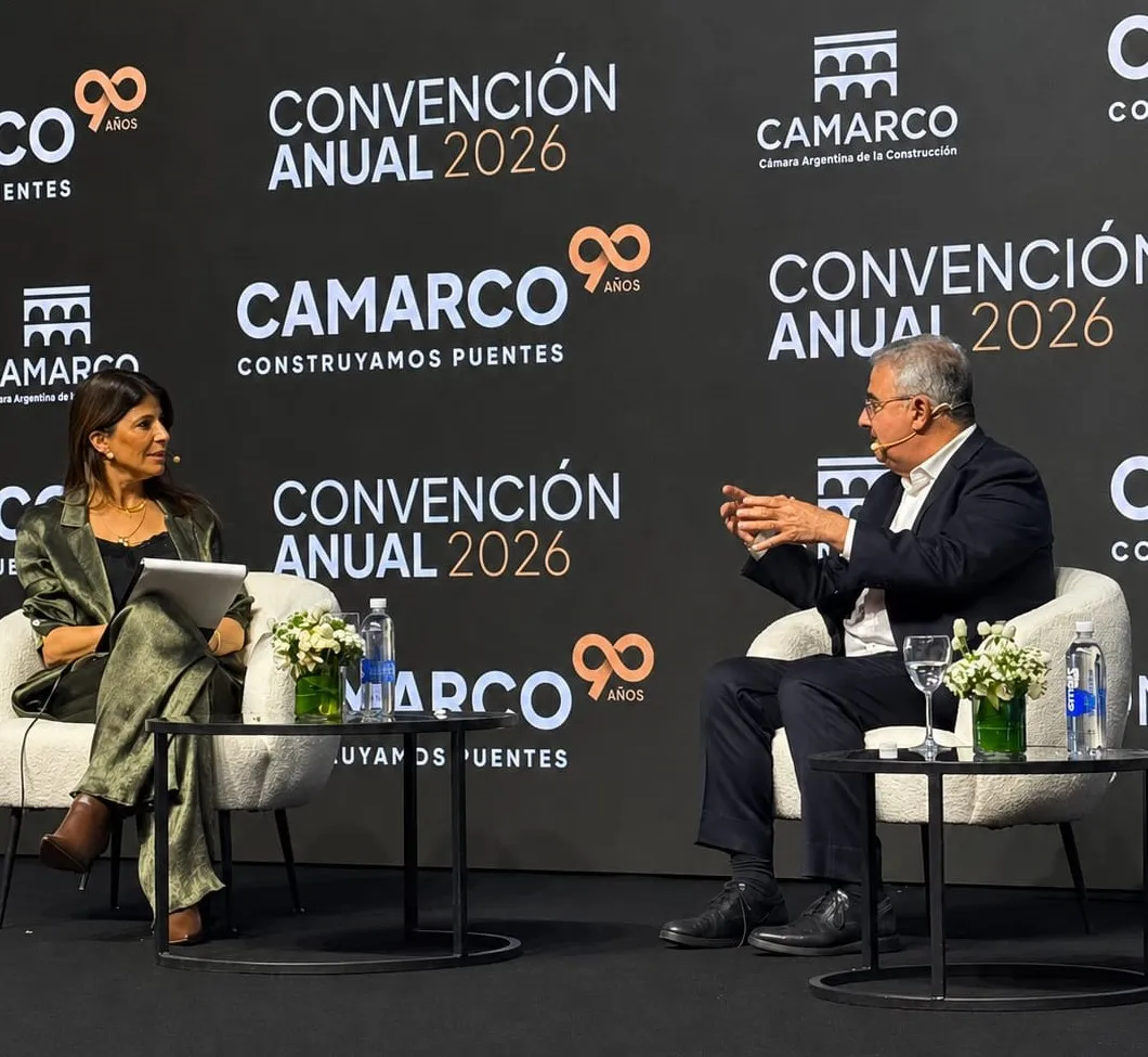 De “no existió ocultación” a “todos ahorramos en negro”: las contradicciones de Adorni entre sus dichos de ayer