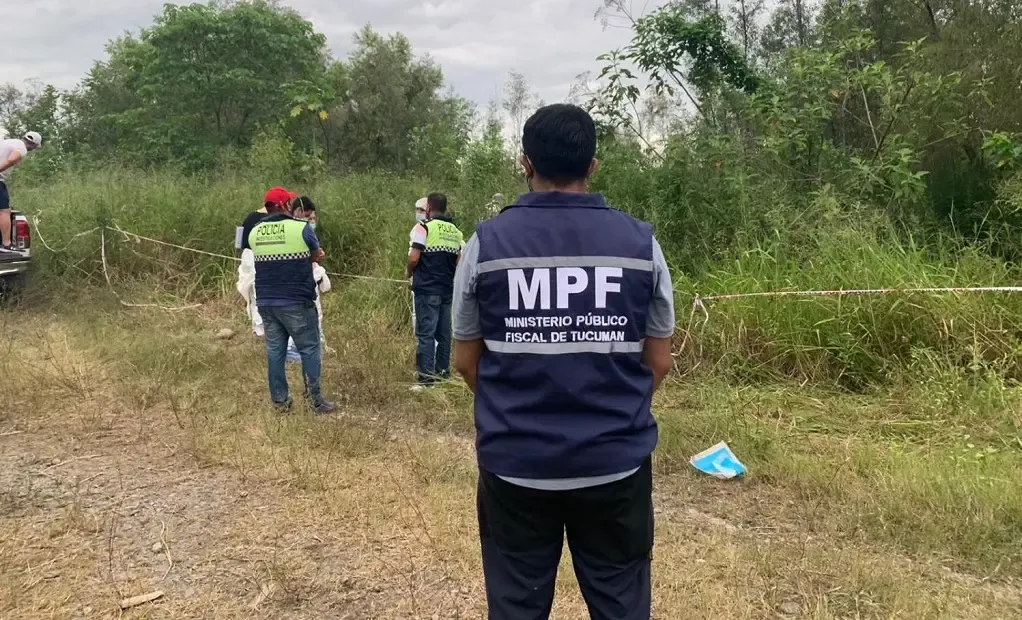 Debieron rescatar una camioneta que ingresó a la Laguna Azul