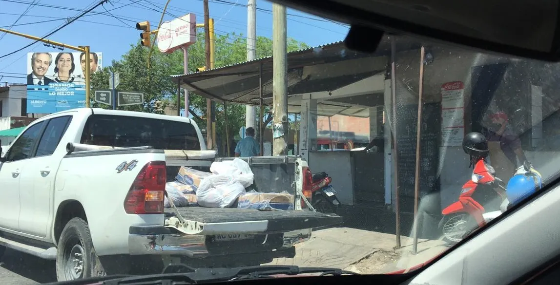Delivery de frutas y verduras, ventas ambulantes y charlas pagas: cómo se reinventaron los famosos
