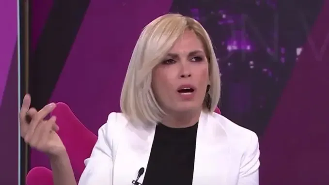 Denunciaron a un arquero por achicar los arcos antes de cada partido