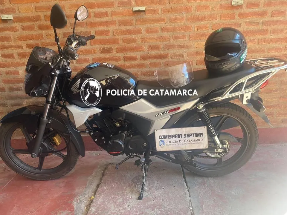 Desarrollaron un collar inteligente que podría ayudar a dejar de fumar