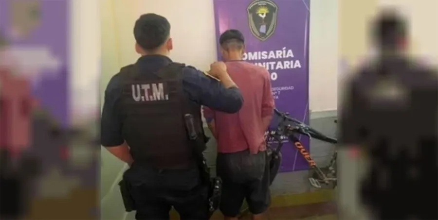 Descubrieron 4 kilos de marihuana ocultos en el baño de un ómnibus