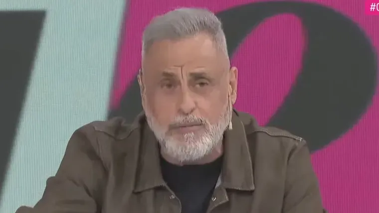 Desgarradores gritos de pedido de auxilio: mantenía cautiva a su pareja amenazándola con un hacha
