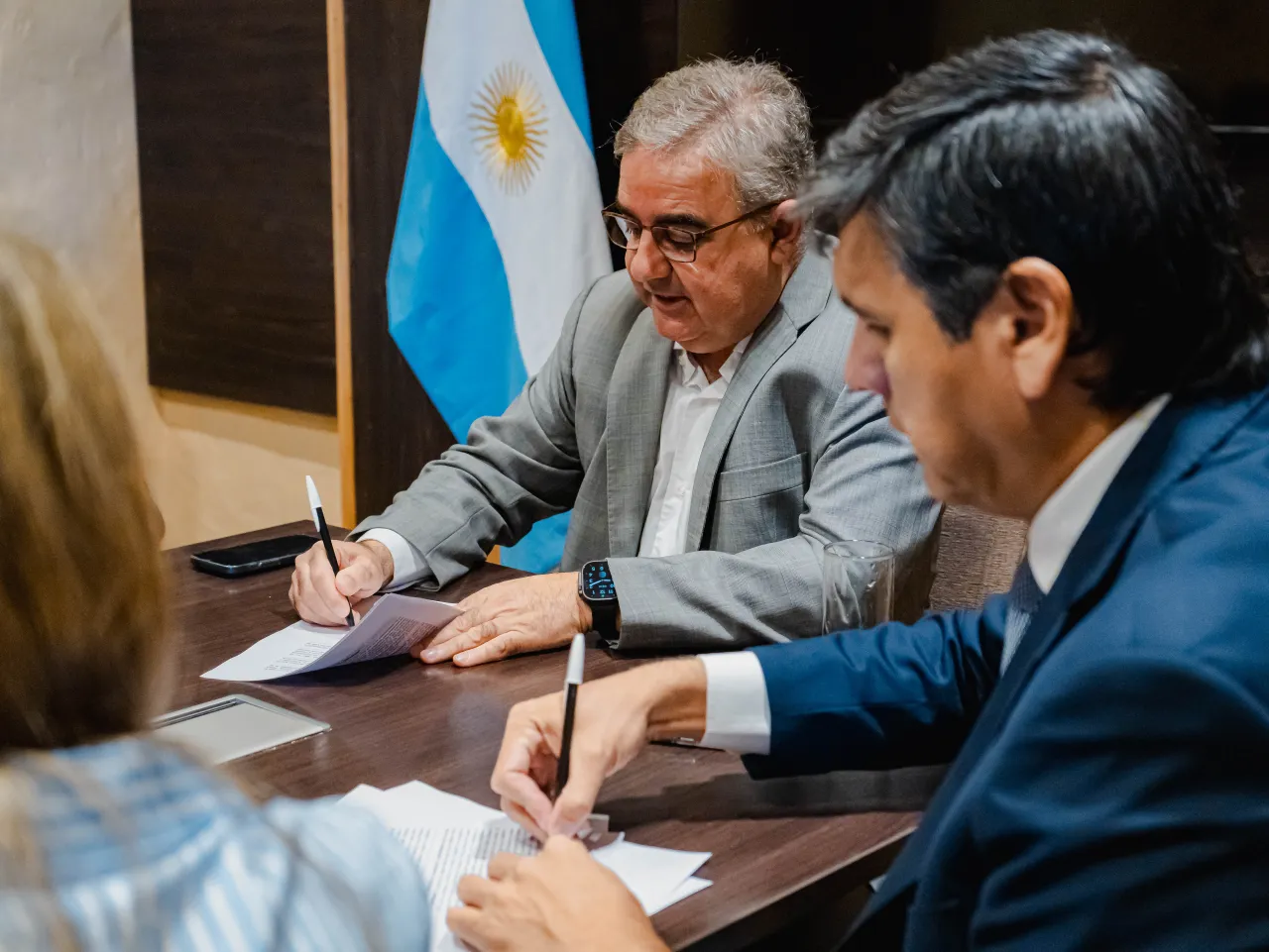 Dibu Martínez alcanzó un récord con la Selección Argentina: cuántos arqueros lo batieron