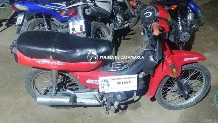Dos fotos dejaron al descubierto la verdadera profesión del “Señor Barriga”