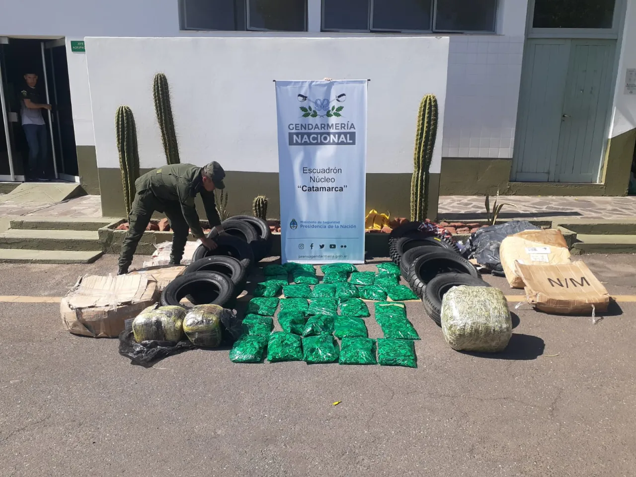 Dos ladrones empujaron a un hombre con discapacidad para robarle la silla de ruedas y una mochila