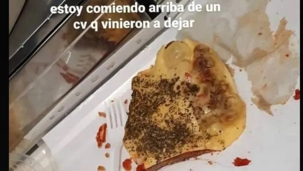 Dos manteras se trenzaron a golpes y patadas en pleno centro