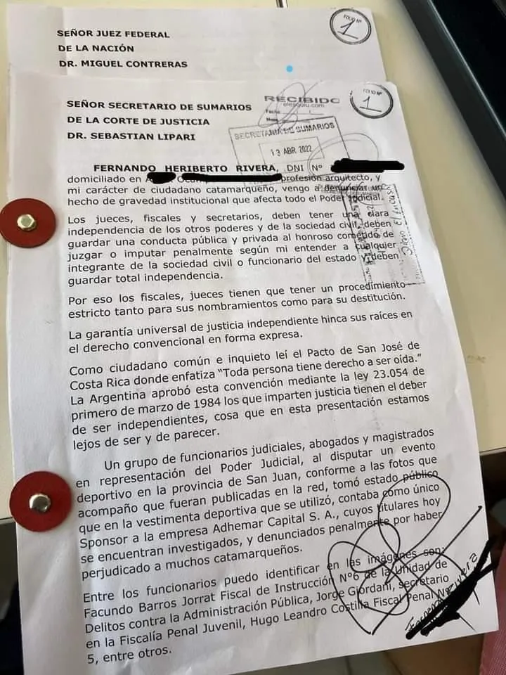 Dos monjas carmelitas descalzas denunciaron al arzobispo Cargnello por violencia de genero y la Justicia le prohibió acercarse al convento