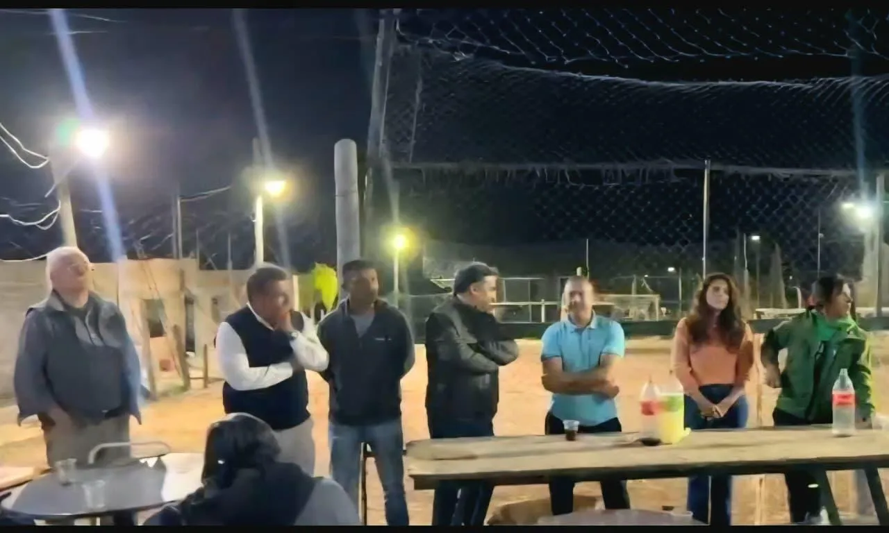 Dos sujetos acuchillaron a un joven