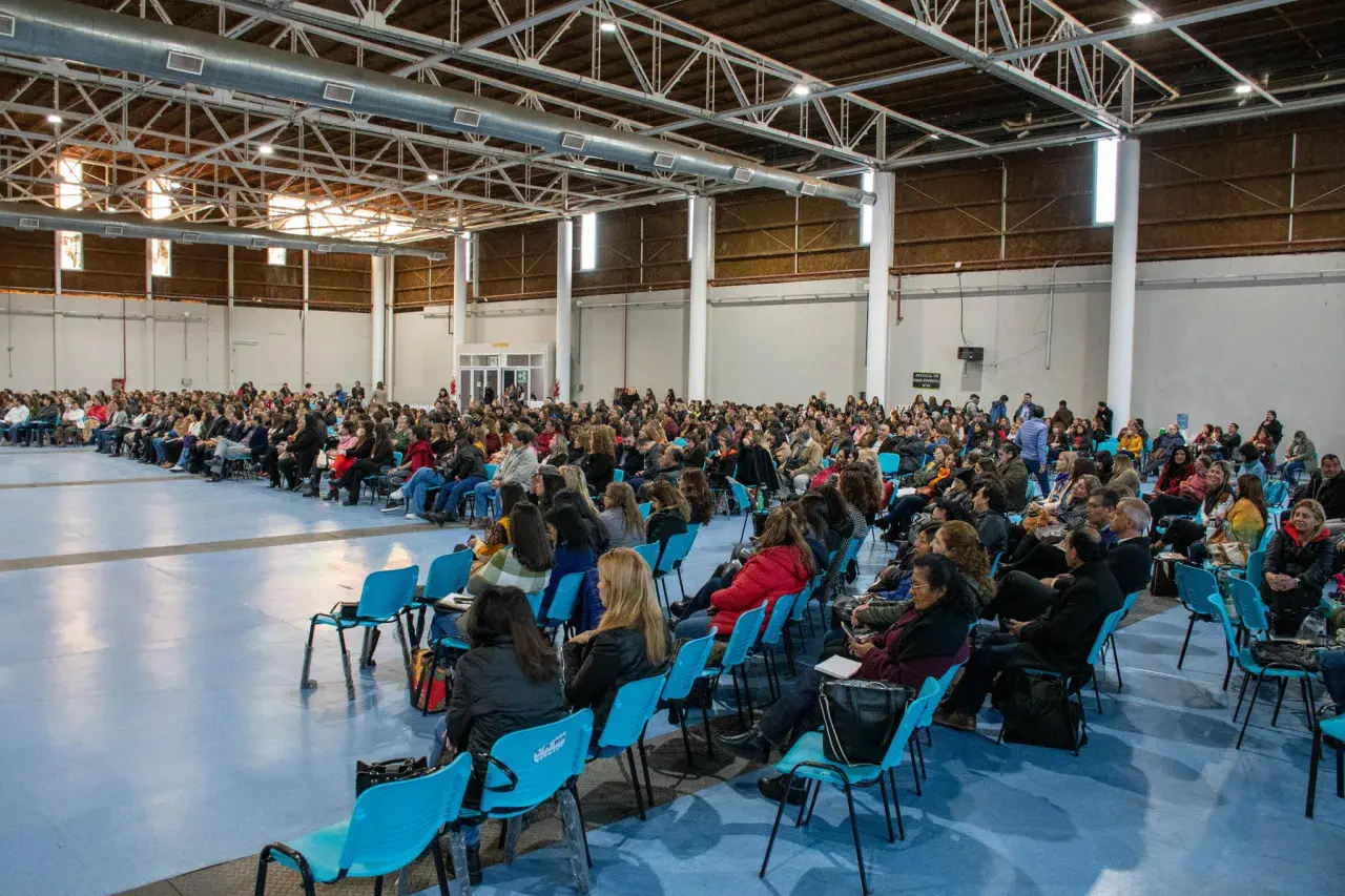 Educación capacitó en Gestión y Gobierno a las Instituciones del Sistema Educativo de la Provincia