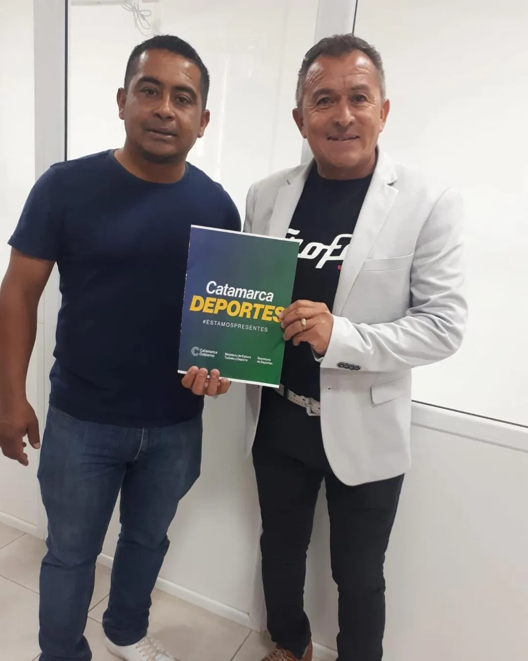El conductor de un Jeep lo chocó y se dio a la fuga