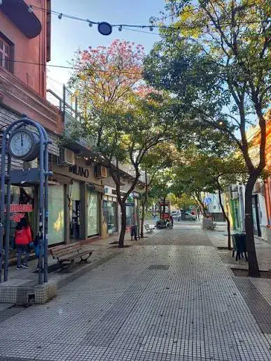 El consumo en Catamarca no levanta: las promociones bancarias y las cuotas sostienen la actividad