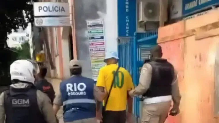 El consumo sigue en caída y no logra repuntar