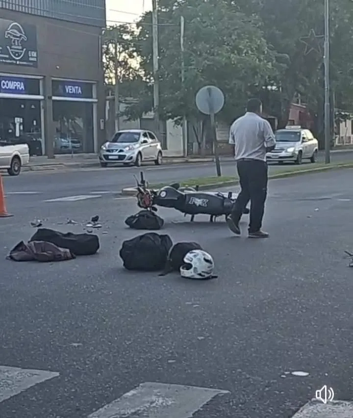 El desgarrador pedido de una niña para que bajen la música en el funeral de su papá: “mami, lo van a despertar”