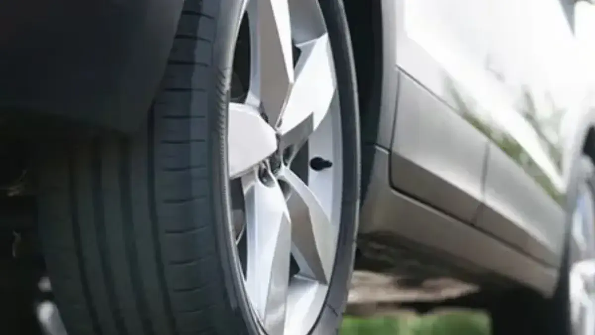 El detalle de los neumáticos del auto que siempre hay que revisar antes de un viaje