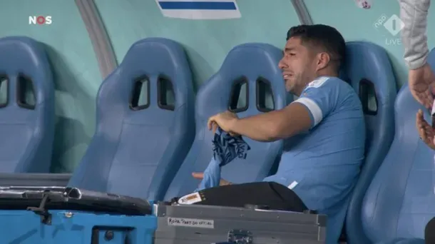 El Dibu Martínez reveló el “reto” de Scaloni al ver su jugado look