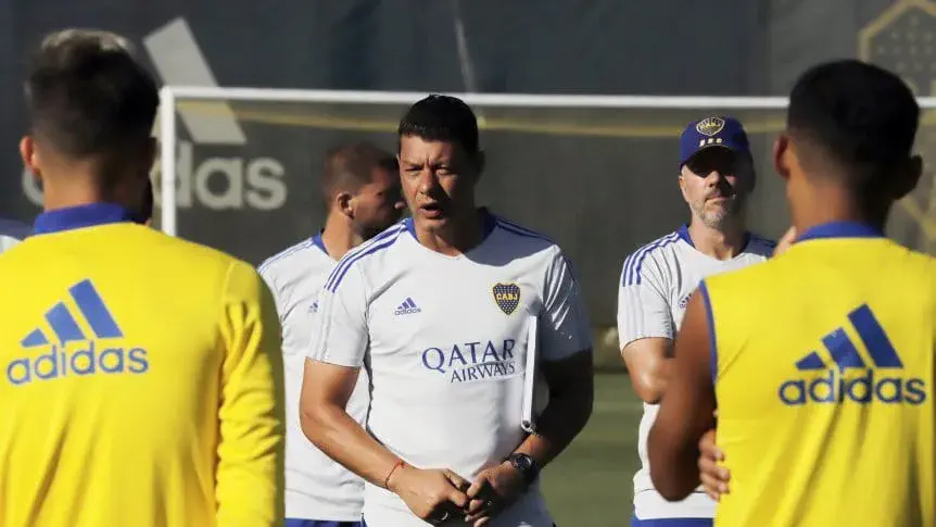 El doble nueve de Boca que probó Battaglia para enfrentar a Godoy Cruz