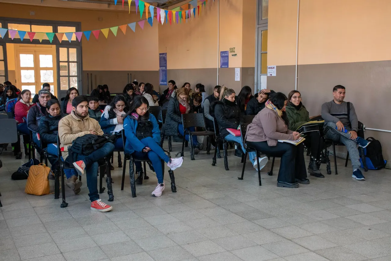 El duro informe que revela de cuánto es hoy un buen sueldo