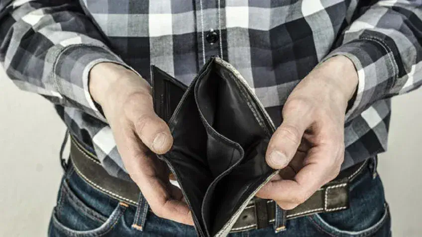 El duro informe que revela de cuánto es hoy un buen sueldo