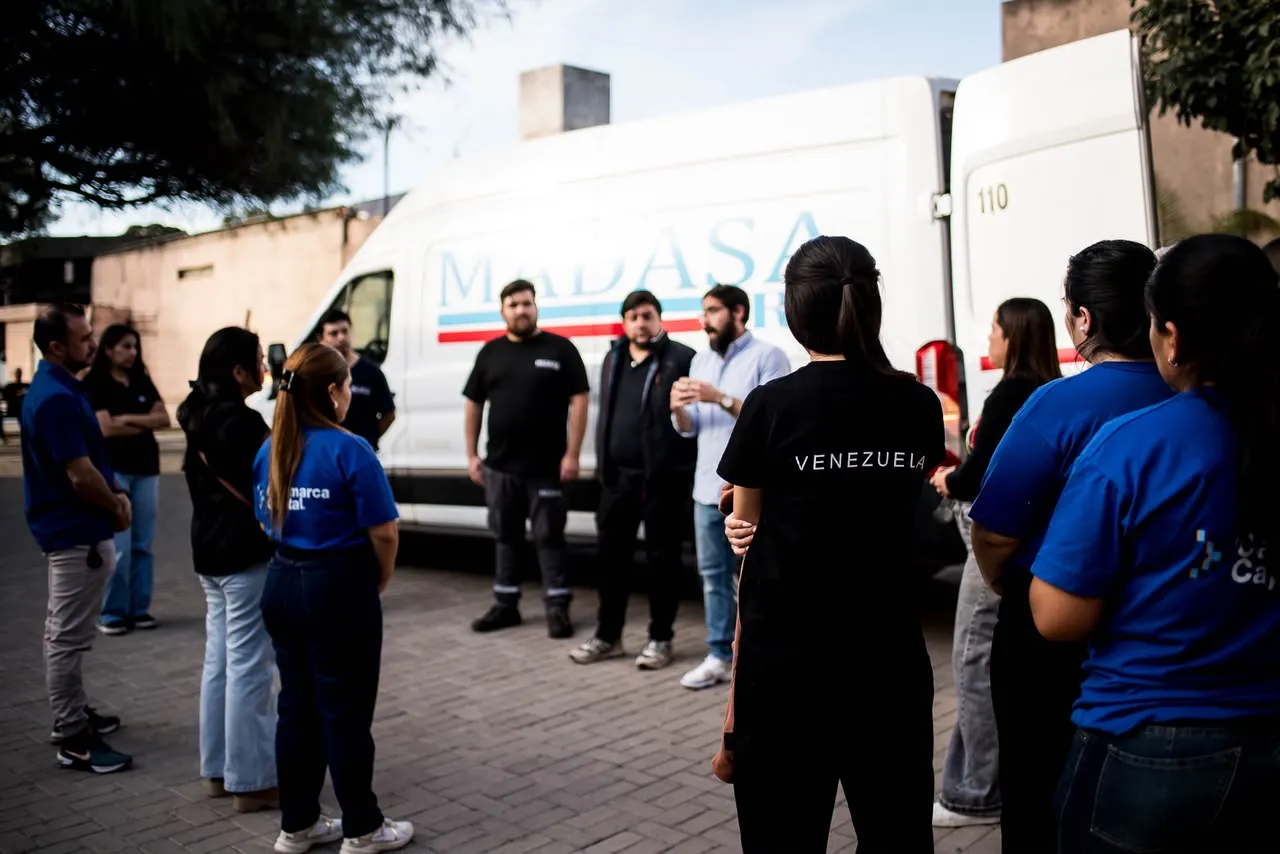 El incendio en El Rodeo permanece contenido y bajo monitoreo permanente