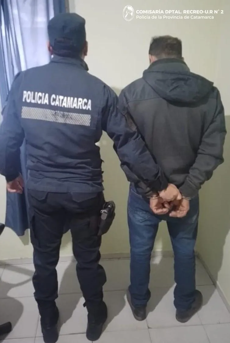 El mejor truco de limpieza para deshacerte del olor a humedad de tus toallas y sábanas