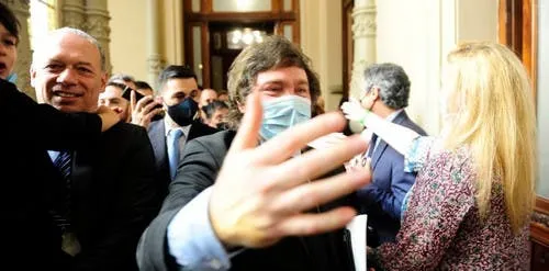 El papa Francisco afirmó que vacunarse contra el coronavirus es una "obligación moral"