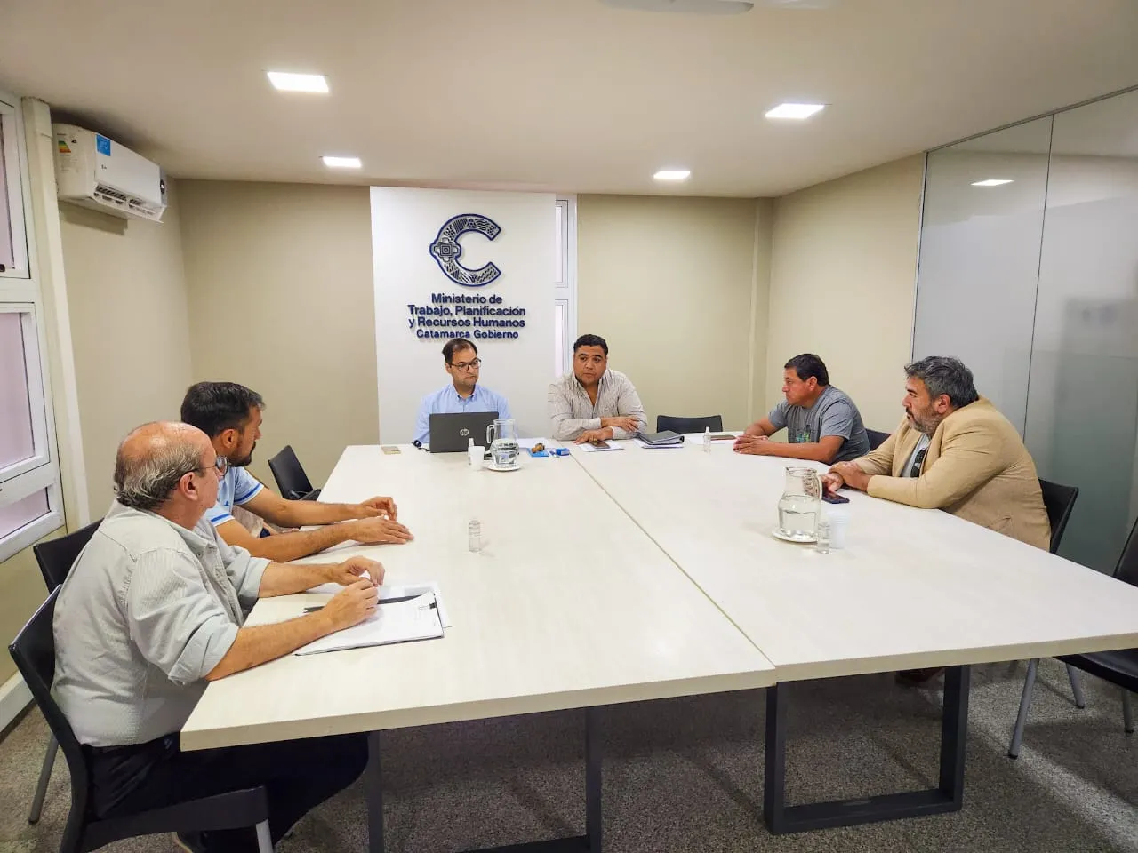 El régimen de “Retiros Voluntarios Anticipados” se mantiene como una opción para empleados públicos