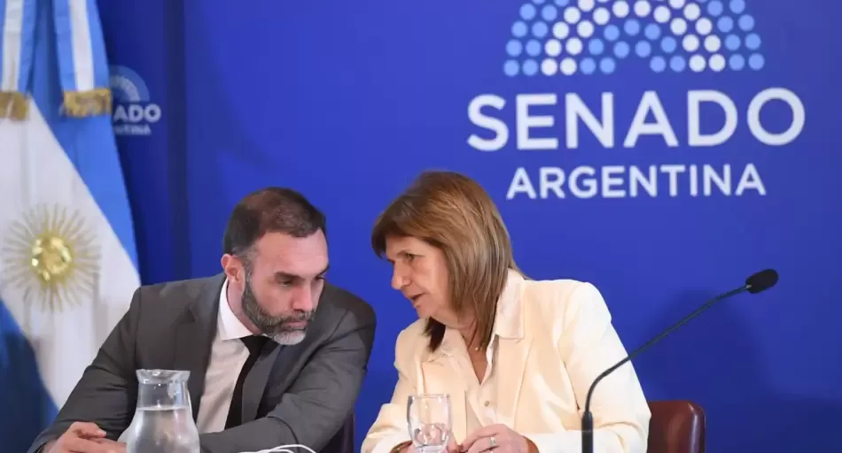El rey insignificante y glotón que comió hasta morir