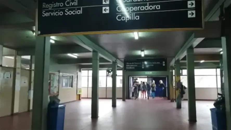 El saludo del puño: qué recomiendan los expertos con el predominio de la variante Ómicron