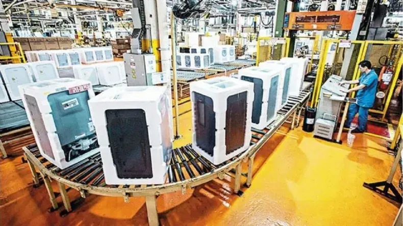 El trucazo para limpiar las llantas del auto
