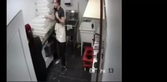 Embalsamó a su perro para no extrañarlo tanto pero quedó con otra cara