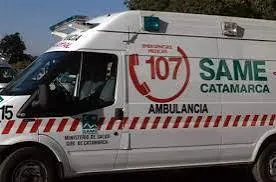 Embistió a dos jóvenes en moto y se dio a la fuga