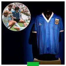 Empezó la subasta de la camiseta de Diego Maradona