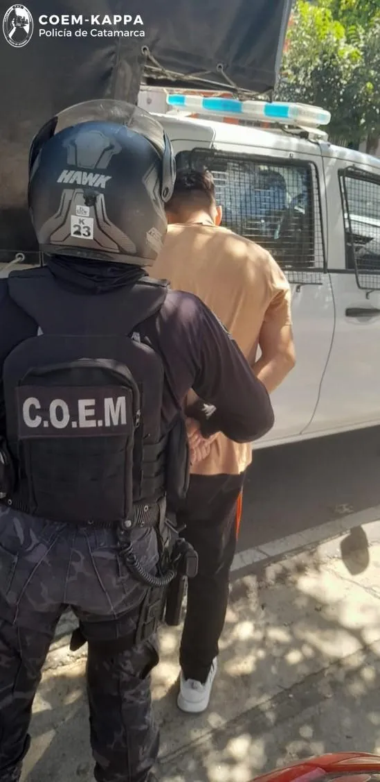 En Valle Chico dos jóvenes fueron aprehendidos