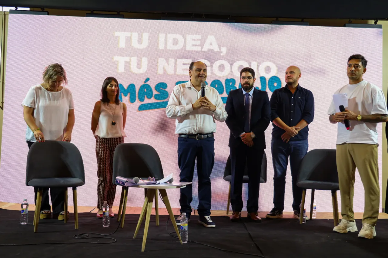 En Valle Viejo aprehenden a una joven mujer
