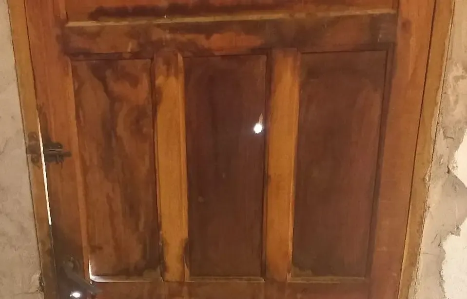 Encontraron a una familia con hemorragia nasal y espuma en la boca