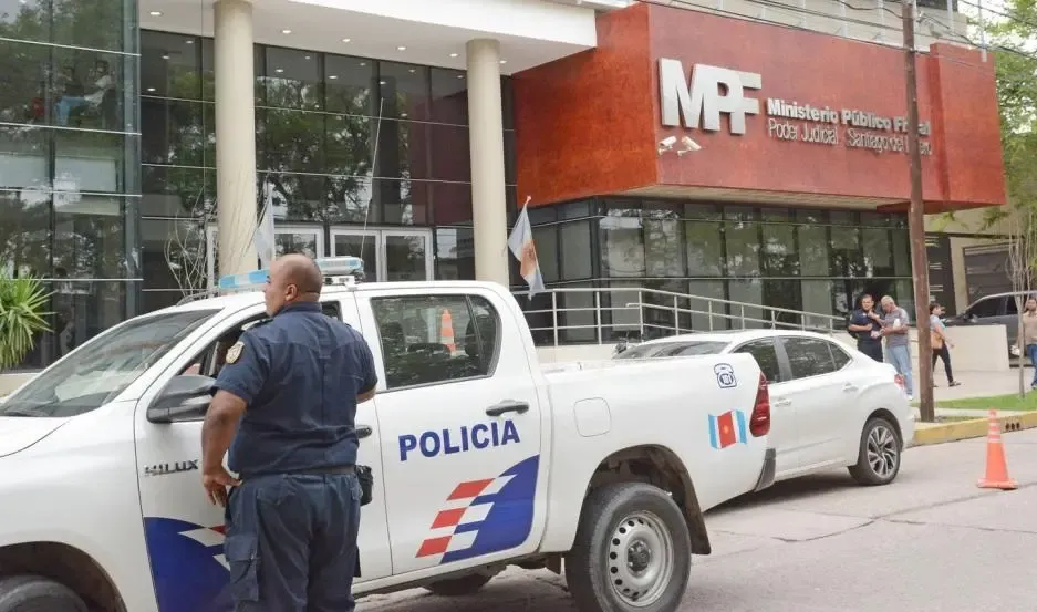 Encontraron restos de una recién nacida en un contenedor de basura