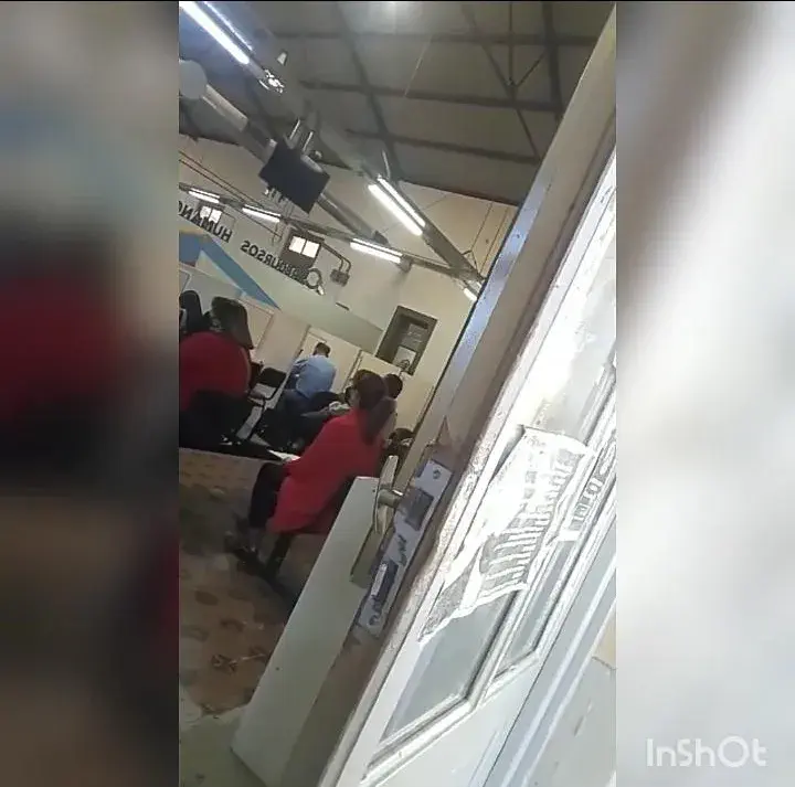Enojo con los trabajadores de un pabellón del CAPE