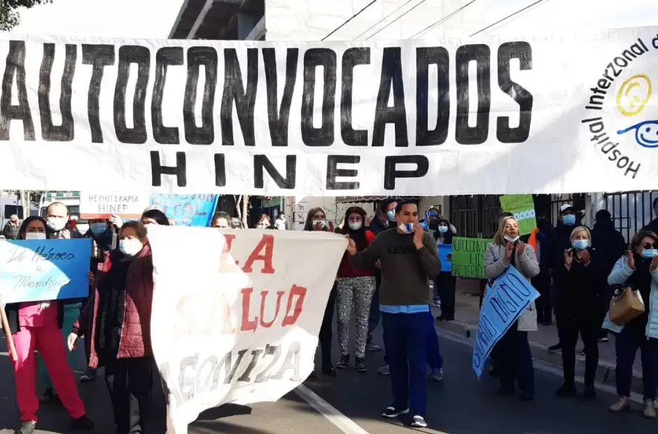 Entrega de certificados a docentes de nivel inicial