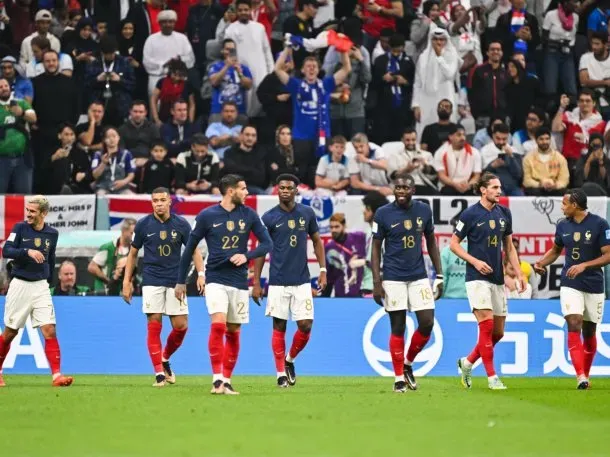 Es salteña y pasa la gorra en Qatar para poder pagarse una entrada para la final
