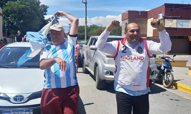 Espeluznante: hallaron restos óseos en una caja