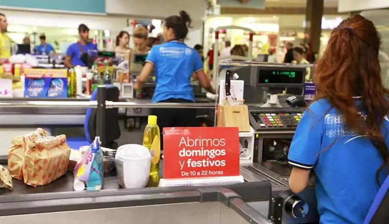 Familiares de pacientes dializados indignados por las promesas incumplidas
