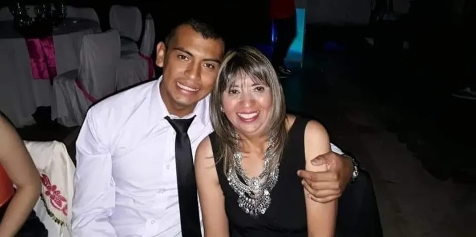 Fieles afirman que en una iglesia hubo un milagro relacionado con las hostias